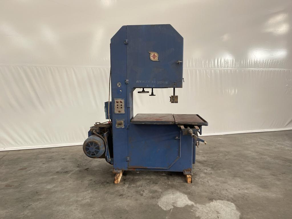used Machines available immediately Band Saw - Vertical Midsaw 730