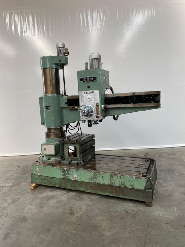 used Machines available immediately Radial Drilling Machine Gromatic 2 3.050 x 1.600