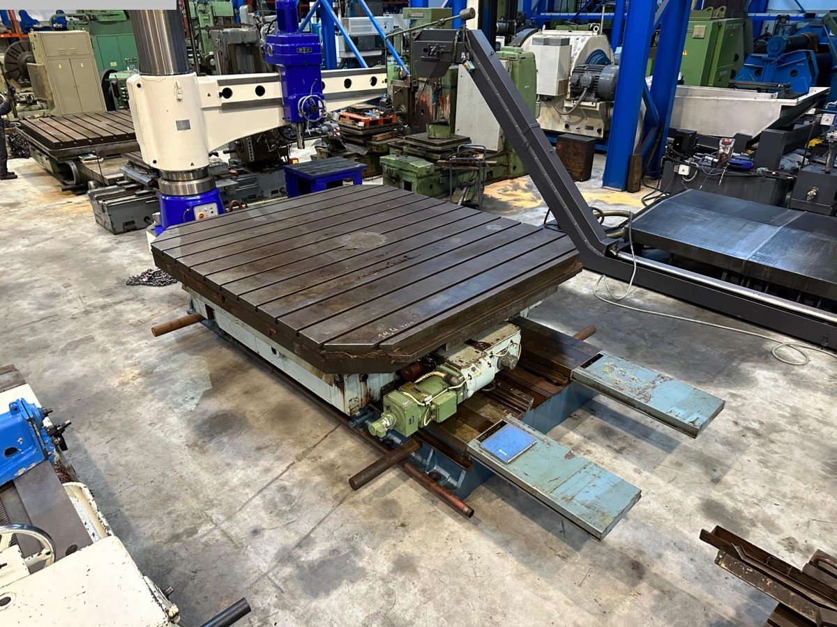 used Machines available immediately Rotary Table - Boring Skoda S 35 C
