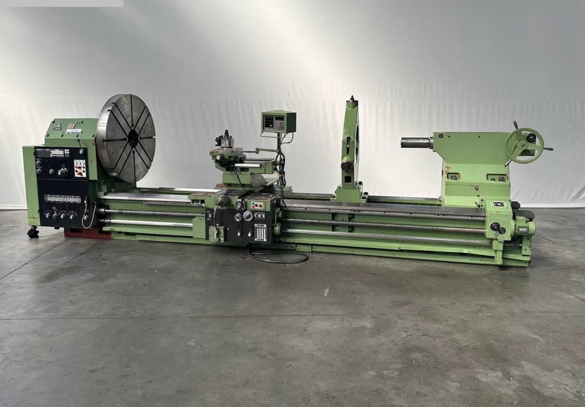 used Machines available immediately lathe-conventional-electronic TOS SU 150