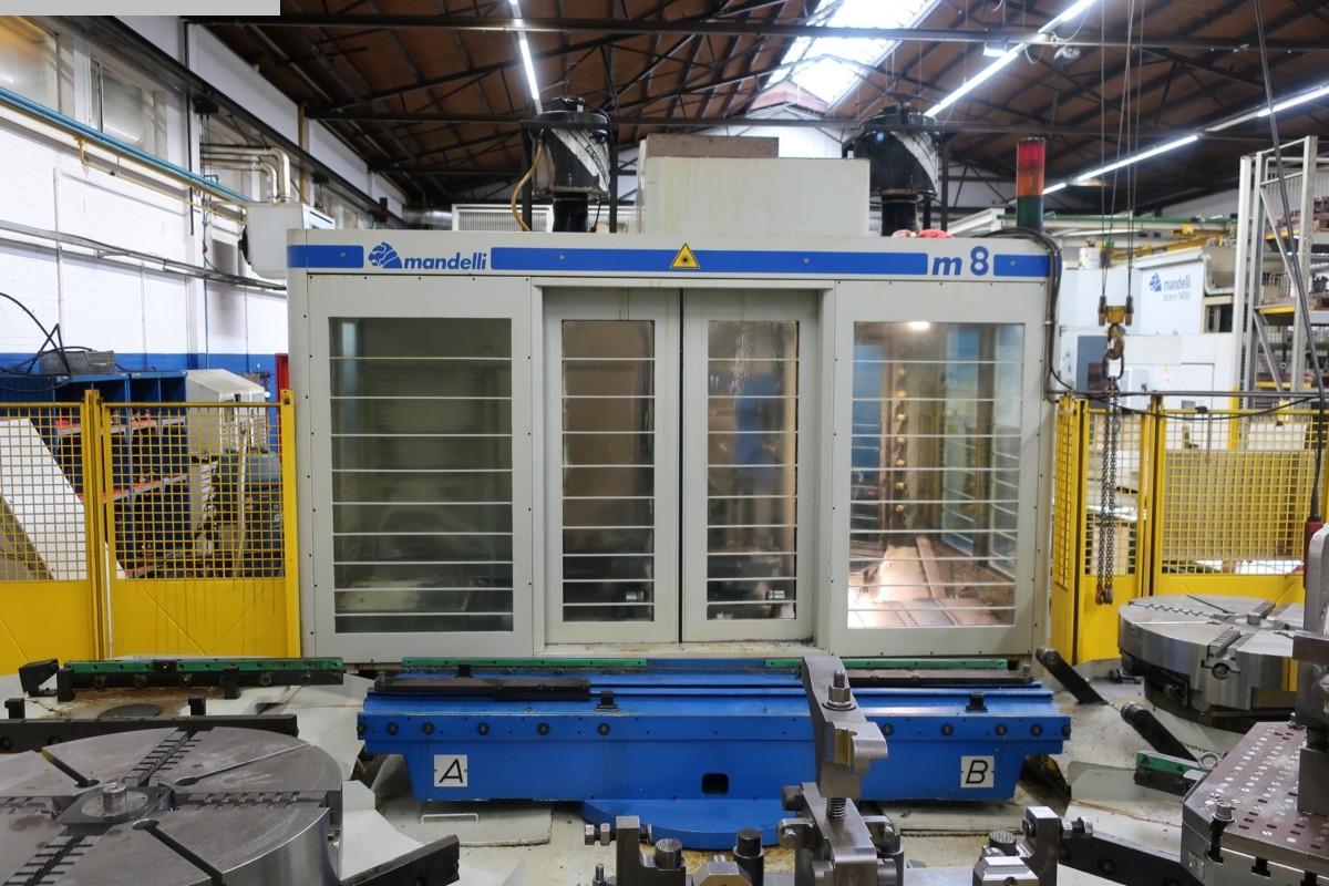used Machines available immediately milling machining centers - universal Mandelli 8 U/T