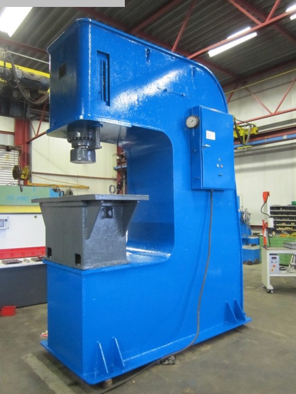 gebrauchte Metallbearbeitungsmaschinen Einständerpresse - Hydraulisch Van de Graaf HVD 100