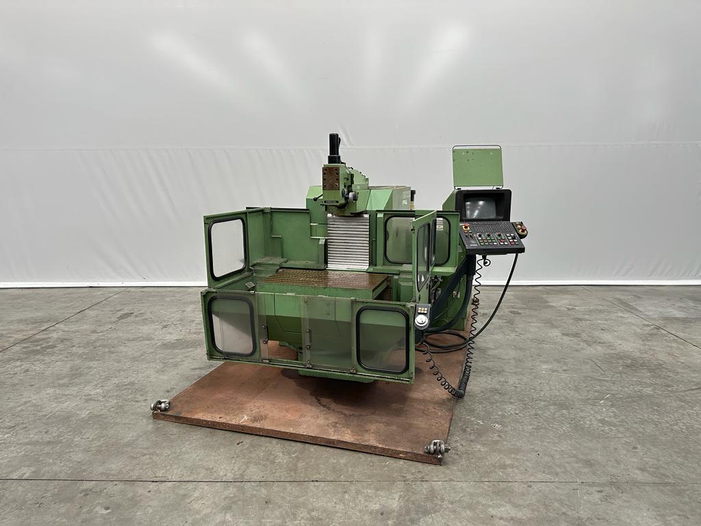 gebrauchte Metallbearbeitungsmaschinen Fräsmaschine - Universal Deckel FP4A