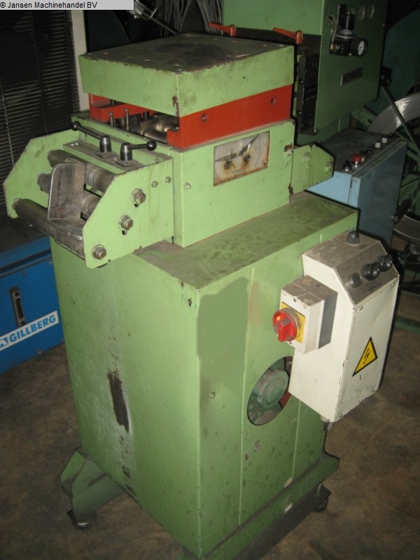 gebrauchte Metallbearbeitungsmaschinen Richt- und Biegepresse Dimeco 1.645/BV