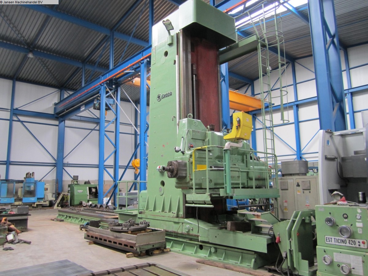 used Boring mills / Machining Centers / Drilling machines Ram-Type Floor Boring and Milling M/C Skoda W160 CNC