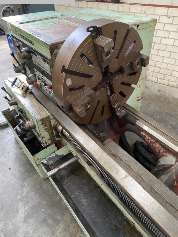 used lathe-conventional-electronic Tos SUS 63