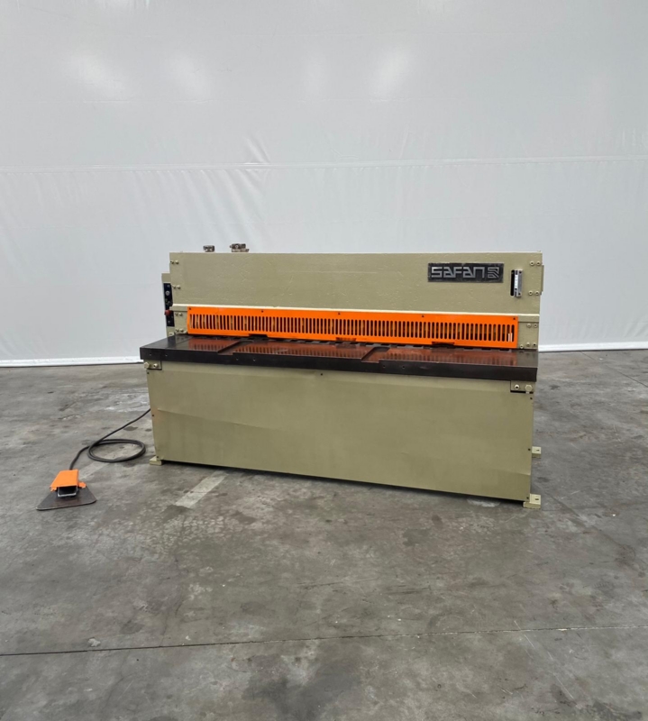 used  Plate Shear - Hydraulic SAFAN ES 205/3