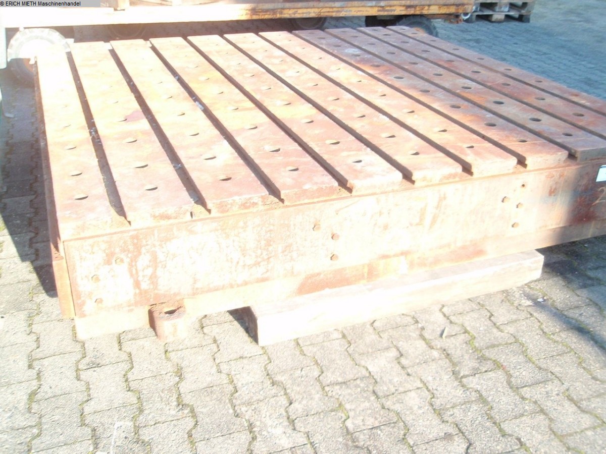 gebrauchte Maschinenzubehör etc. Aufspannplatte xxxxx xxxx gebrauchte Maschinenzubehör etc. Aufspannplatte xxxxx xxxx