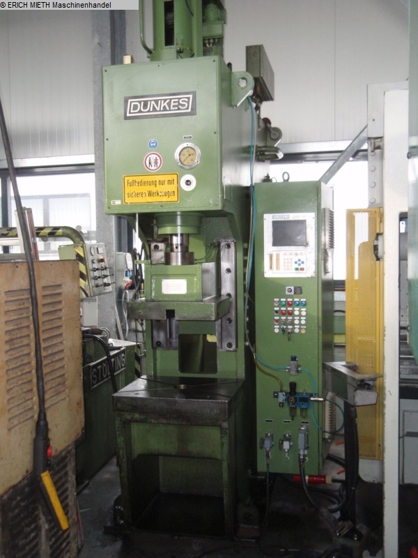 Presses Presse hydraulique DUNKES HZS 40 d'occasion Presses Presse hydraulique DUNKES HZS 40 d'occasion