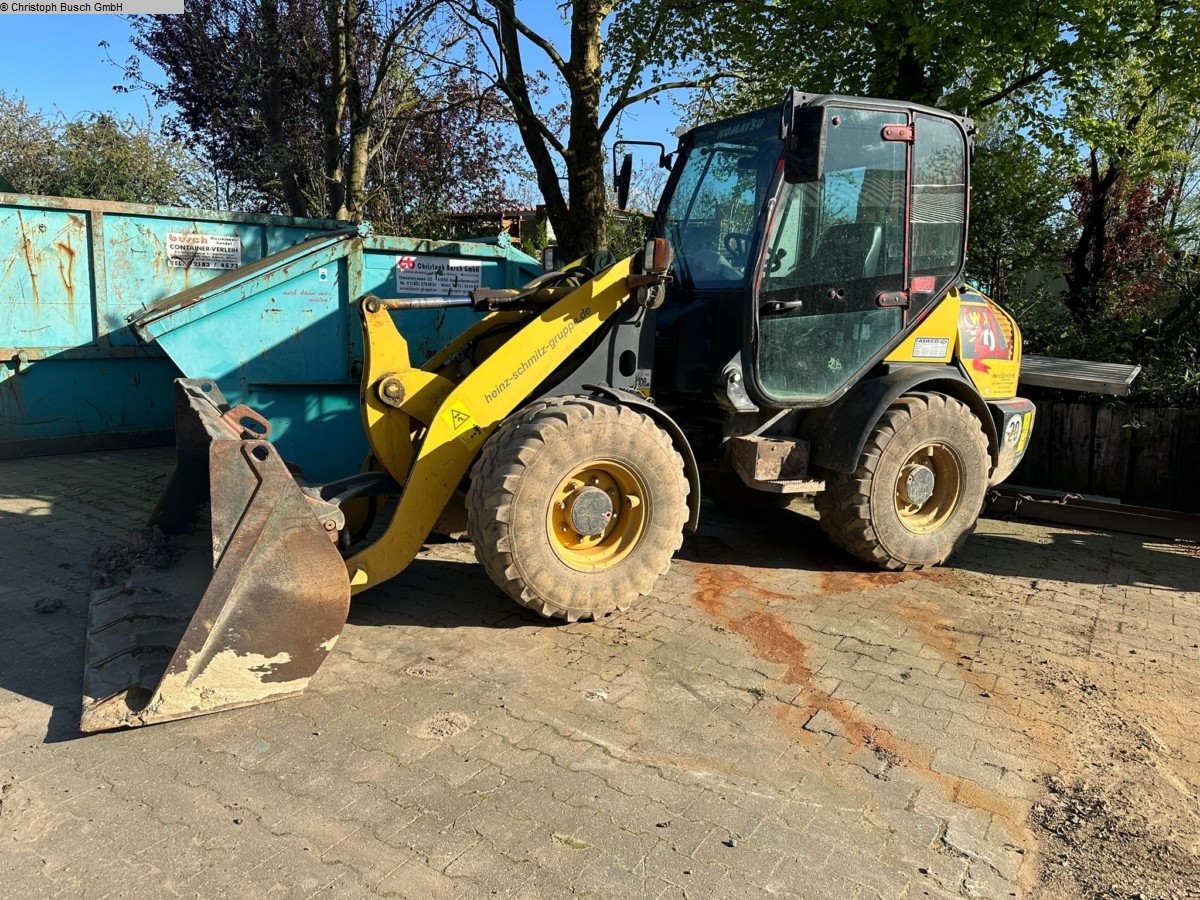 used Construction - Agricultural Machines Tractor shovel KOMATSU WA70-6