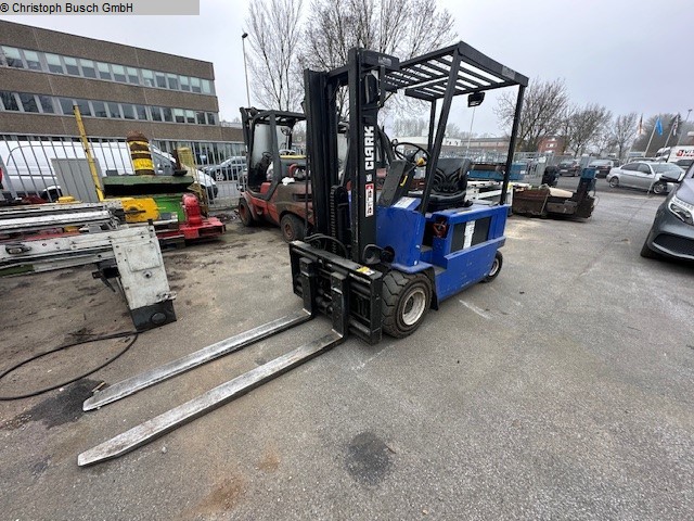 used Machines available immediately Fork Lift Truck - Electric CLARK EM 2,5
