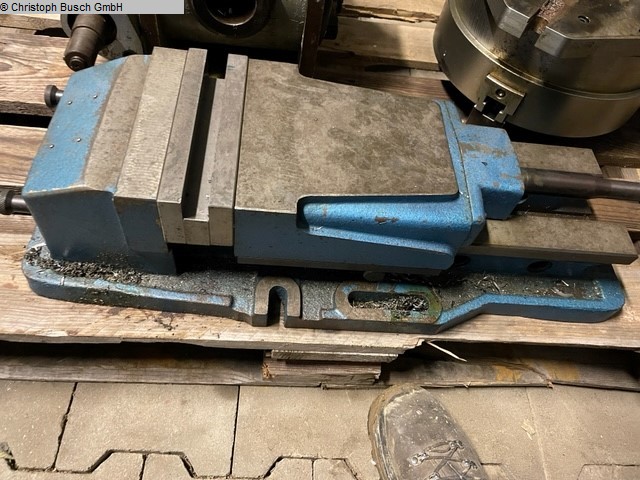 used Machines available immediately Vise HAHN & KOLB A200