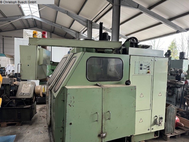 gebrauchte Maschinen sofort verfügbar Bearbeitungszentrum - Vertikal OKUMA MC-4VA