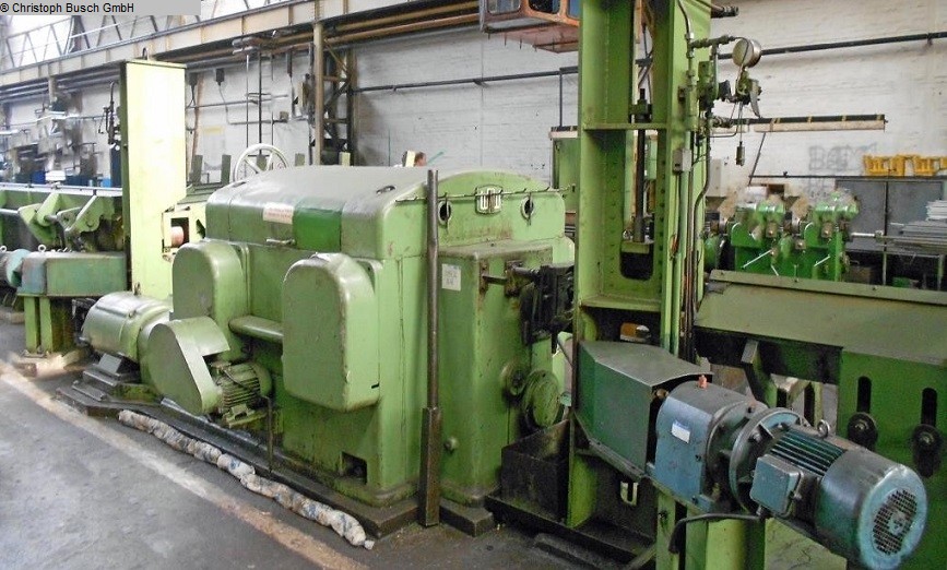 gebrauchte Metallbearbeitungsmaschinen 3-Walzen Stangenrichtmaschine WMW URP 80