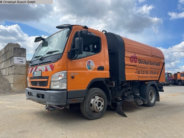 gebrauchte Transportfahrzeuge Kehrmaschine MITSUBISHI FE 85 gebrauchte Transportfahrzeuge Kehrmaschine MITSUBISHI FE 85