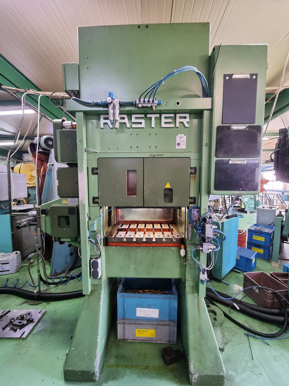gebrauchte Pressen und Bördelmaschinen Stanzautomat-Doppelständer RASTER HR 45/700 NL