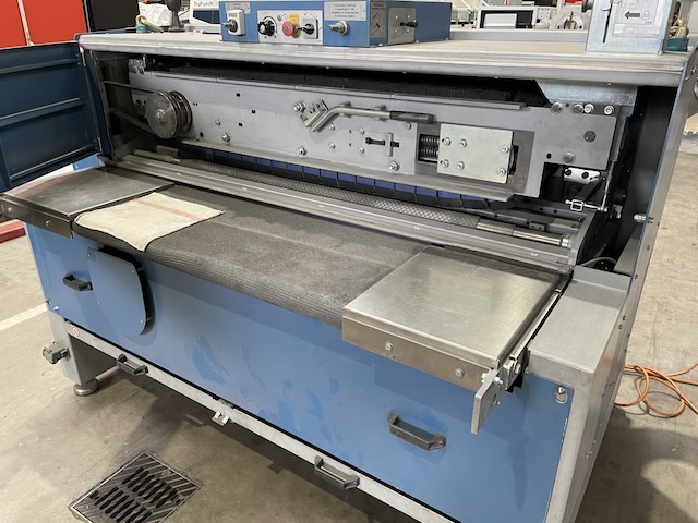 gebrauchte Metallbearbeitungsmaschinen Kantenbearbeitungsanlage Lissmac SBM-S 1000