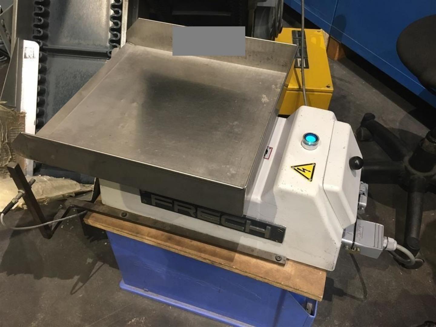 used Accessories for Diecasting Machines FRECH Weightcontrol 2000 used Accessories for Diecasting Machines FRECH Weightcontrol 2000