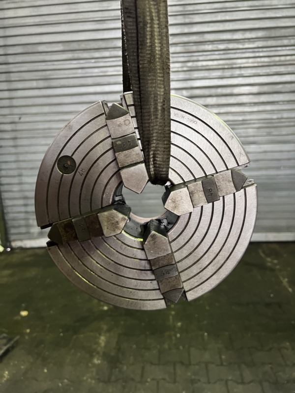 gebrauchte Maschinenzubehör etc. Futter UNBEKANNT Vierbackenfutter Ø250 mm gebrauchte Maschinenzubehör etc. Futter UNBEKANNT Vierbackenfutter Ø250 mm