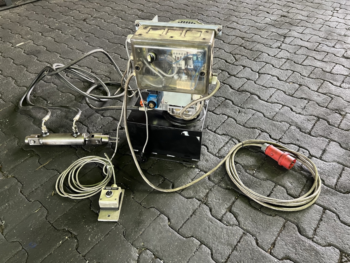 used Machines available immediately Hydraulic Pumps Unit AC-MOTOREN FCA90L-4 + Steuerung