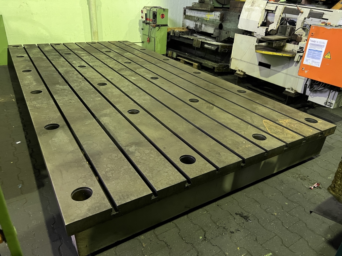 used Machines available immediately bolster plate FARO 5135x2510x345mm