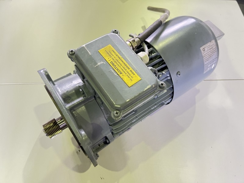 gebrauchte Maschinen sofort verfügbar Motor NORD SK100L/4BRE40 TWSR WE 45212739