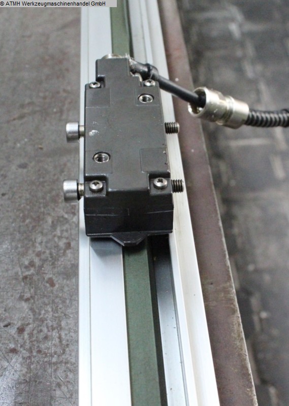 used Metal Processing Measurement equipment HEIDENHAIN LB 326 - Glasmaßstab ML 2240mm