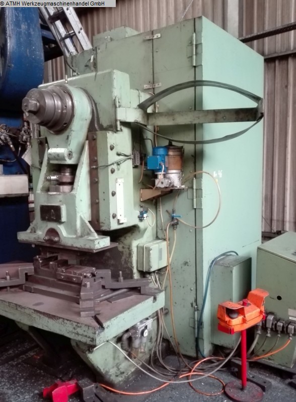 gebrauchte Metallbearbeitungsmaschinen Einständerexzenterpresse BETZ EZL 135
