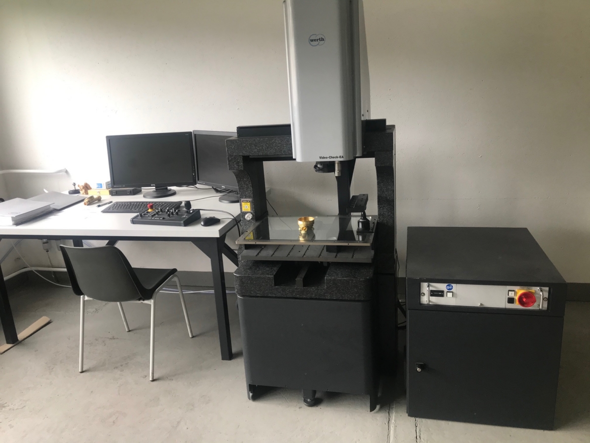 used Machines available immediately Coordinate Measuring Machine WERTH VIDEO-CHECK EA 400x200x250 3D