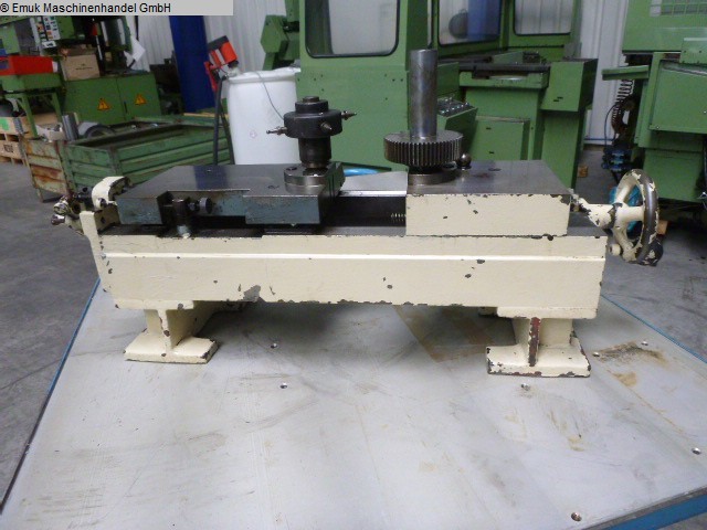 used Gear cutting machines Gear Testing Machine MAHR AWG 402
