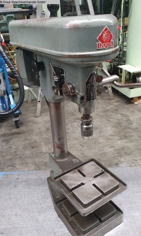gebrauchte Metallbearbeitungsmaschinen Tischbohrmaschine IXION BT 13