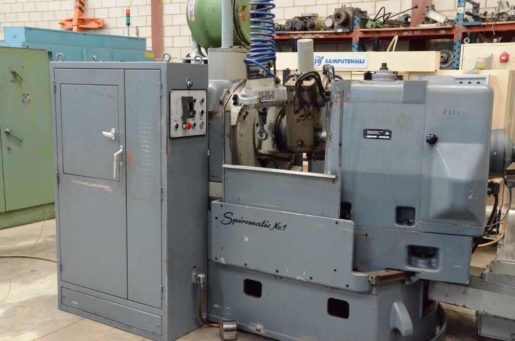 used Metal Processing Spiral Bevel Gear Cutting Machine OERLIKON SKM 1
