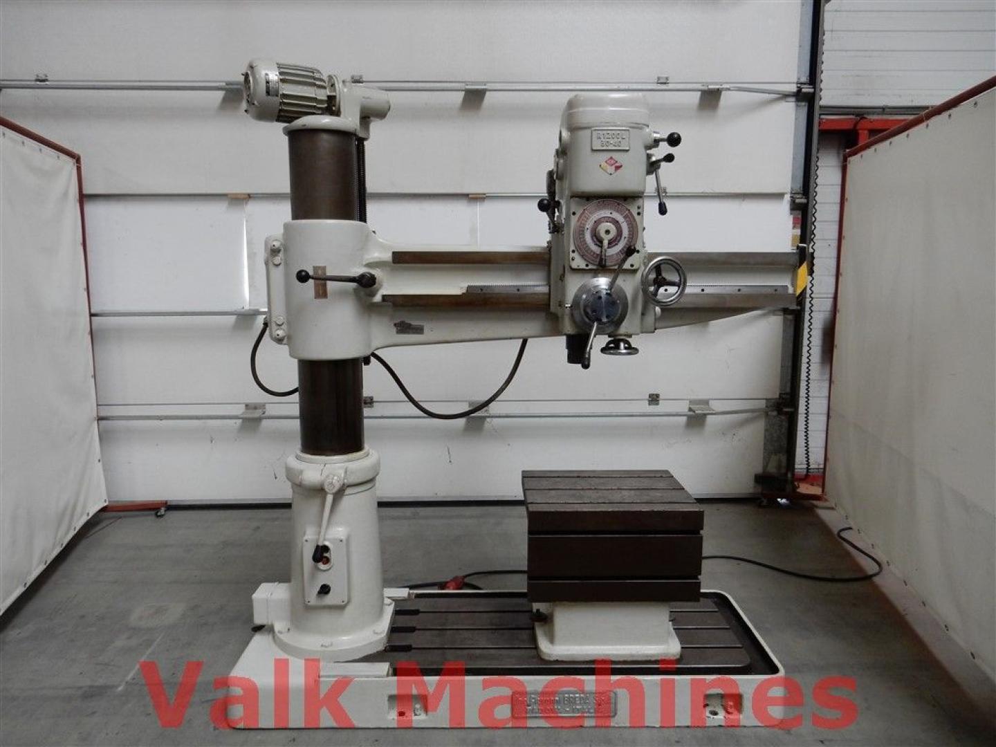 used Boring mills / Machining Centers / Drilling machines Radial Drilling Machine BREDA R1200L 30-40