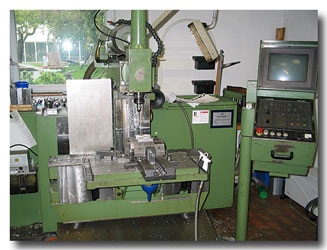 used Metal Processing Tool Room Milling Machine - Universal MAHO MH 400 C