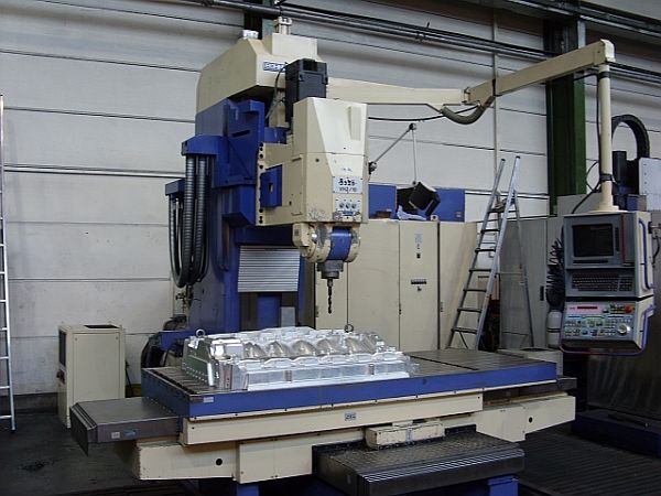 used Metal Processing Universal Milling Machine BOHNER & KÖHLE VH 2 / 10 K