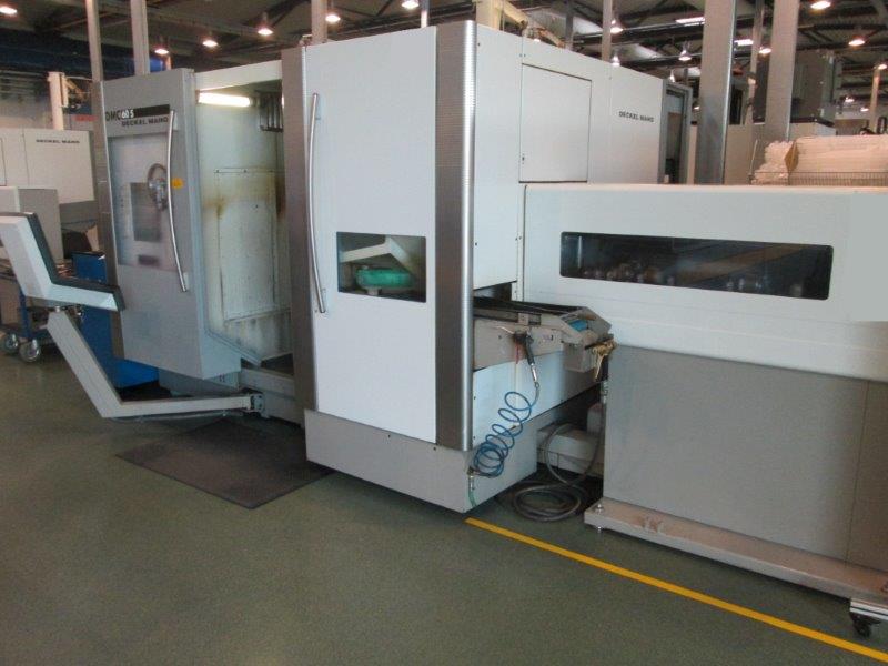 gebrauchte Metallbearbeitungsmaschinen Bearbeitungszentrum - Universal DECKEL MAHO DMC 60 S