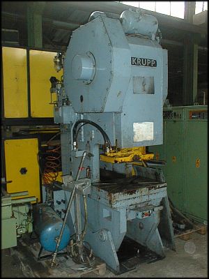 gebrauchte Metallbearbeitungsmaschinen Exzenterpresse - Einständer KRUPP PEDRN-100