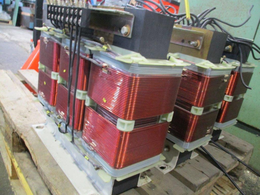 gebrauchte Sondermaschinen Transformator SIEMENS 4AP46 27-5CA / 18 kVA