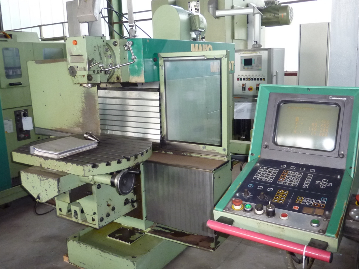 used Universal Milling and Boring Machine MAHO MH 800 T