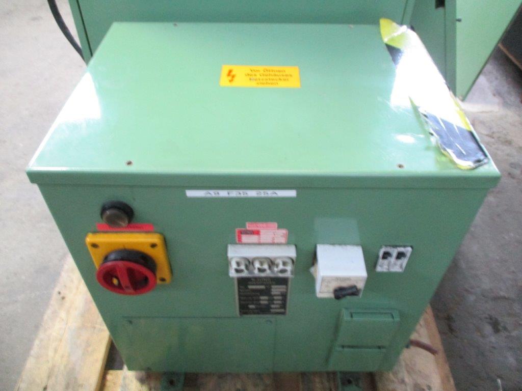 gebrauchte verschiedene Einrichtungen Transformator JUNG / ISMET 7,5 kVA
