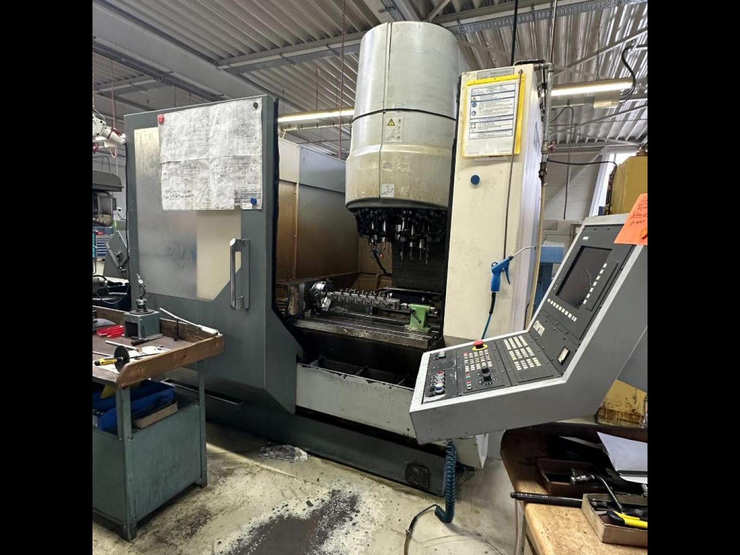 used Machines available immediately Universal Milling Machine CHIRON FZ18 S Magnum