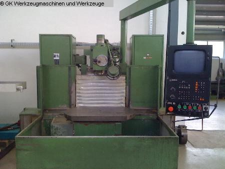 used Metal Processing Tool Room Milling Machine - Universal TOS KURIM FNG 63