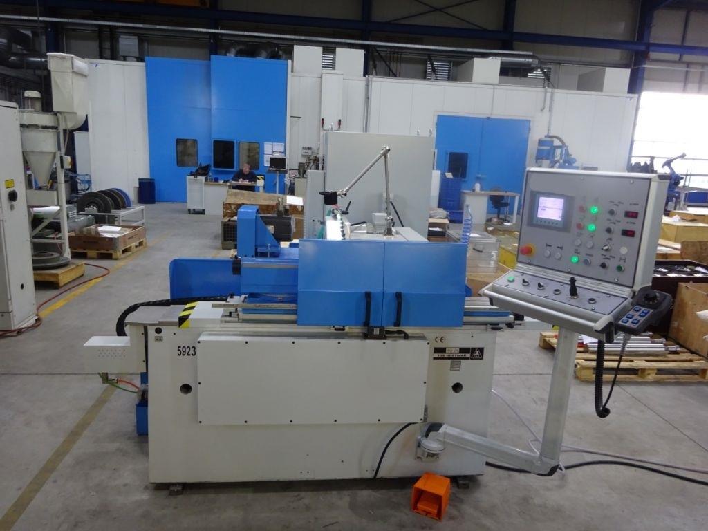 used Cylindrical Grinding Machine TOS BUA 25x630